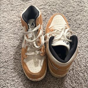 Kid's Air Jordan 1 Mid SE Brushstroke